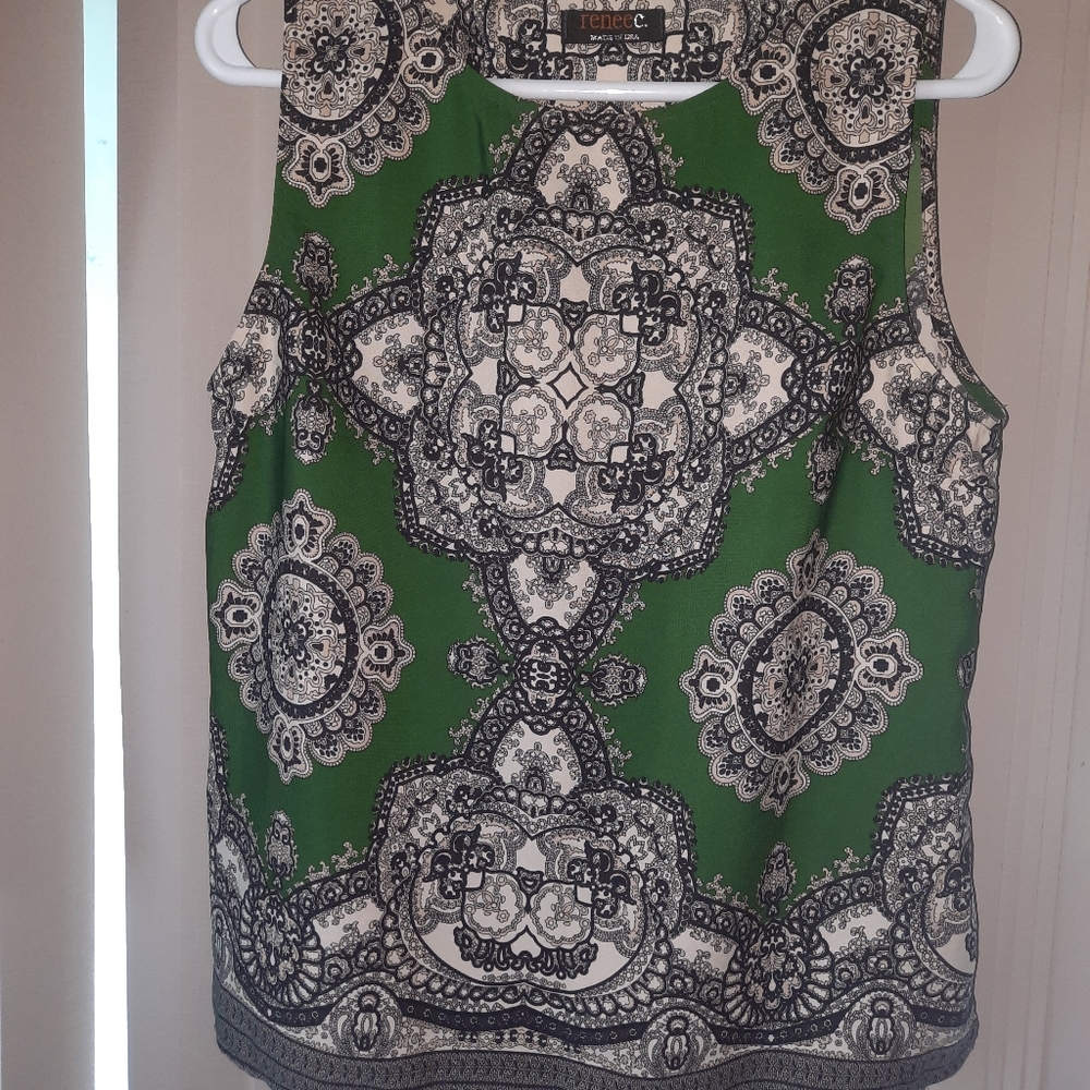 Renee C. SLEEVELESS TOP Size Medium
